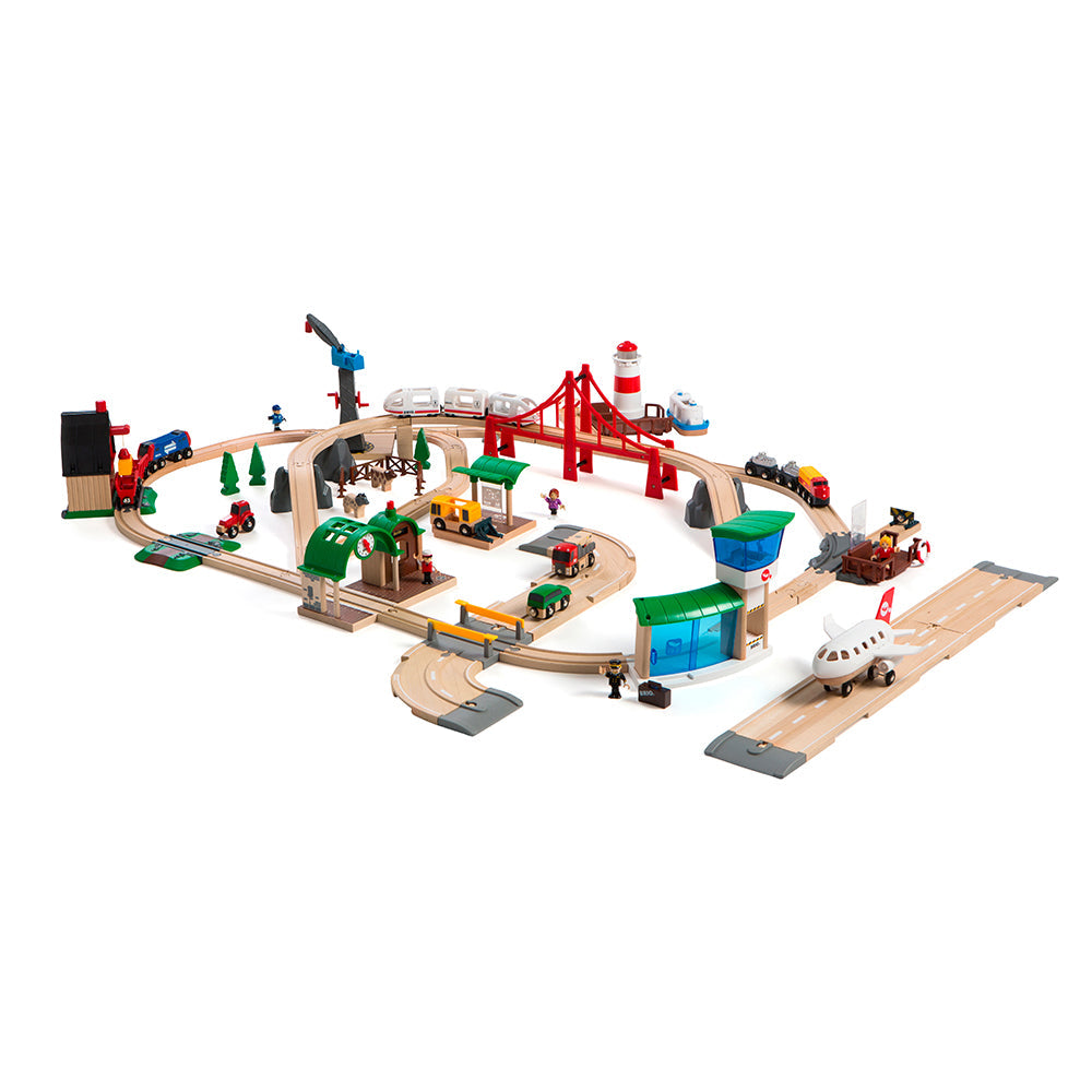 Set deluxe lumea trenuletelor BRIO, 3+ ani