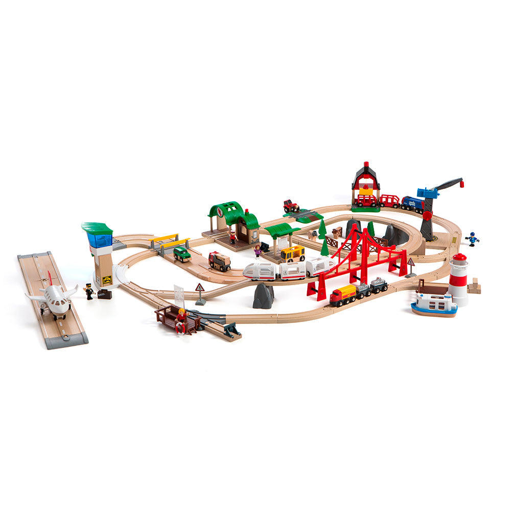 Set deluxe lumea trenuletelor BRIO, 3+ ani