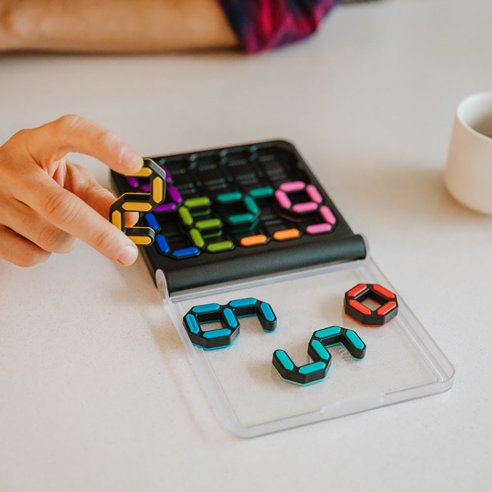 Smart Games – IQ Digits, logikai játék 120 kihívással, 7+ év, nemzetközi kiadás