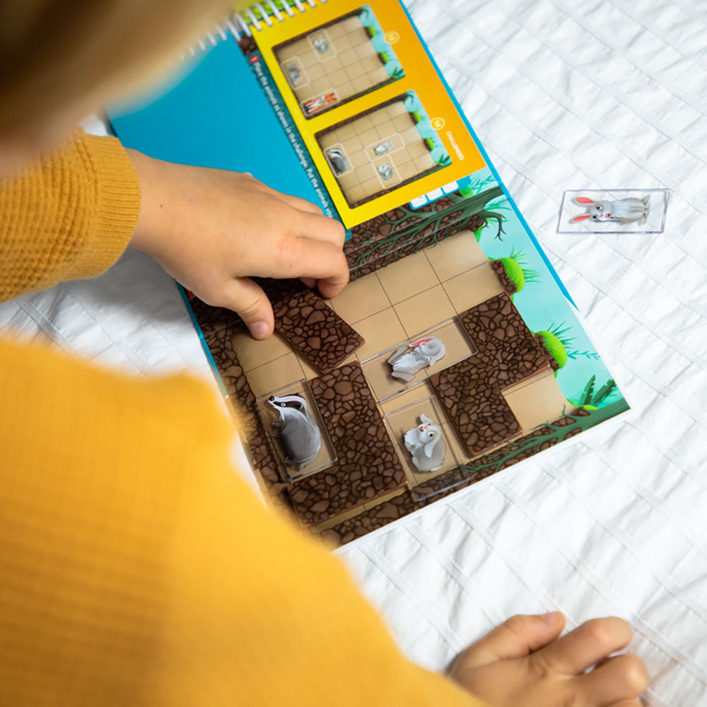 Smart Games – Down the Rabbit Hole, logikai játék 48 kihívással, 5+ év, nemzetközi kiadás
