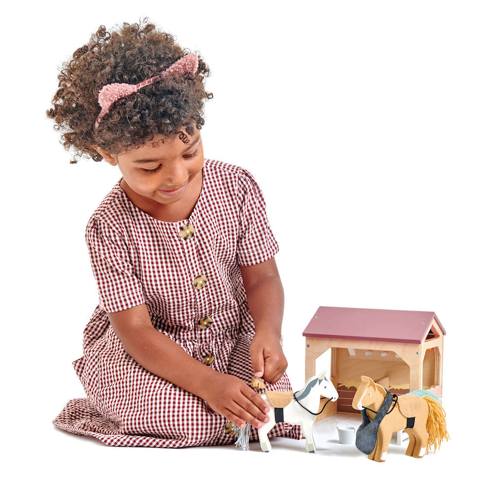 Imagine Set figurine Grajd cu cai - 13 piese - TL8165