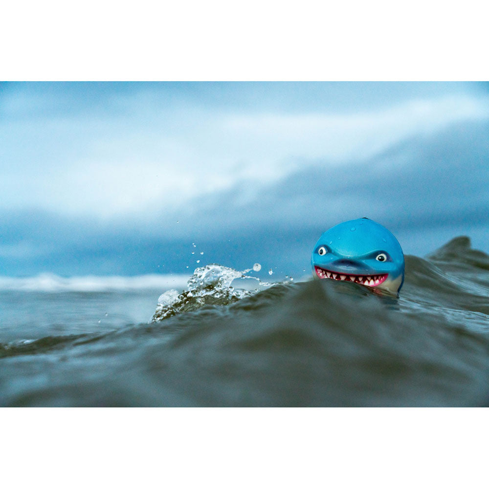 Imagine Minge rechin saritoare pe apa pentru copii - Waboba Sharky Shark Ball