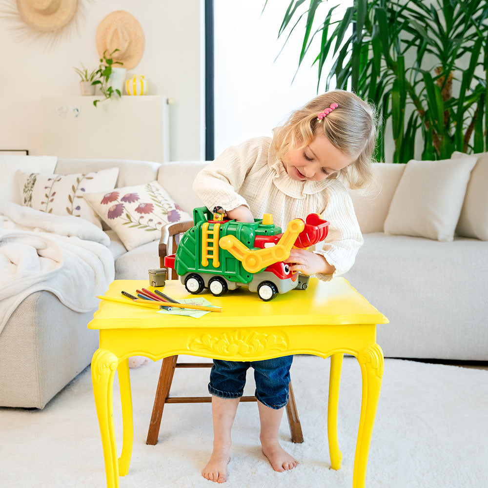 Jucarie pentru copii WOW Toys, Camion basculanta, Flip 'n' Tip Fred
