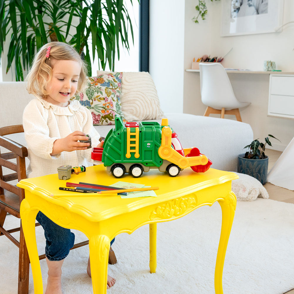 Jucarie pentru copii WOW Toys, Camion basculanta, Flip 'n' Tip Fred