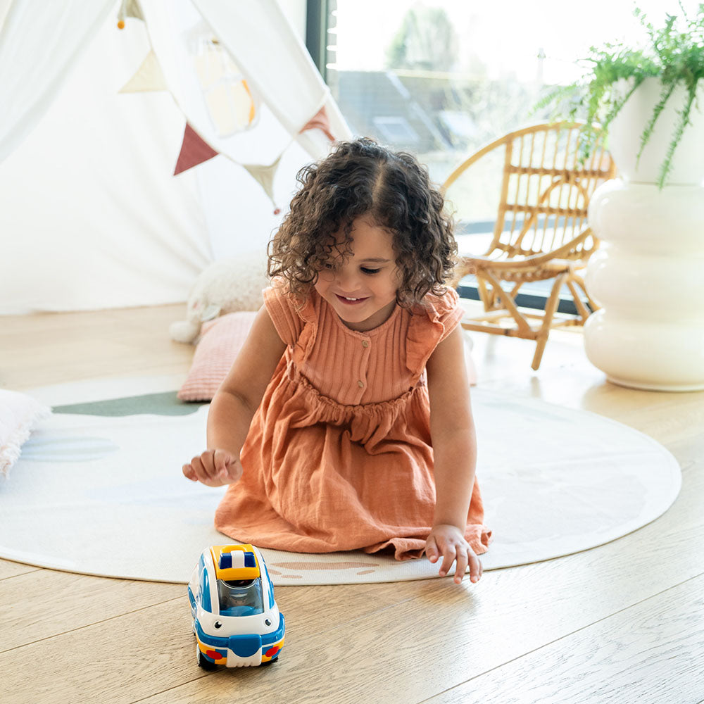 Jucarie pentru copii WOW Toys, Masina de politie cu catel, Police Chase Charlie