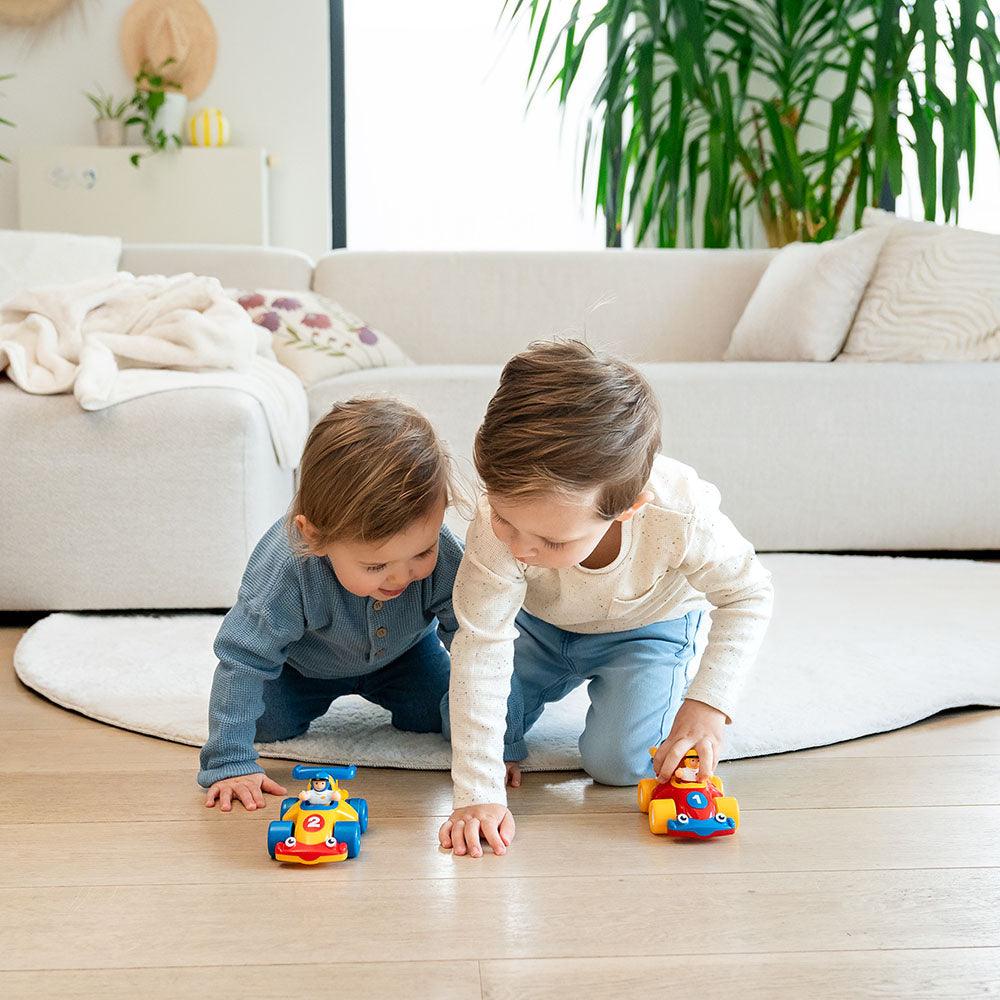 Jucarie pentru copii WOW Toys, Set masini de curse, The Turbo Twins