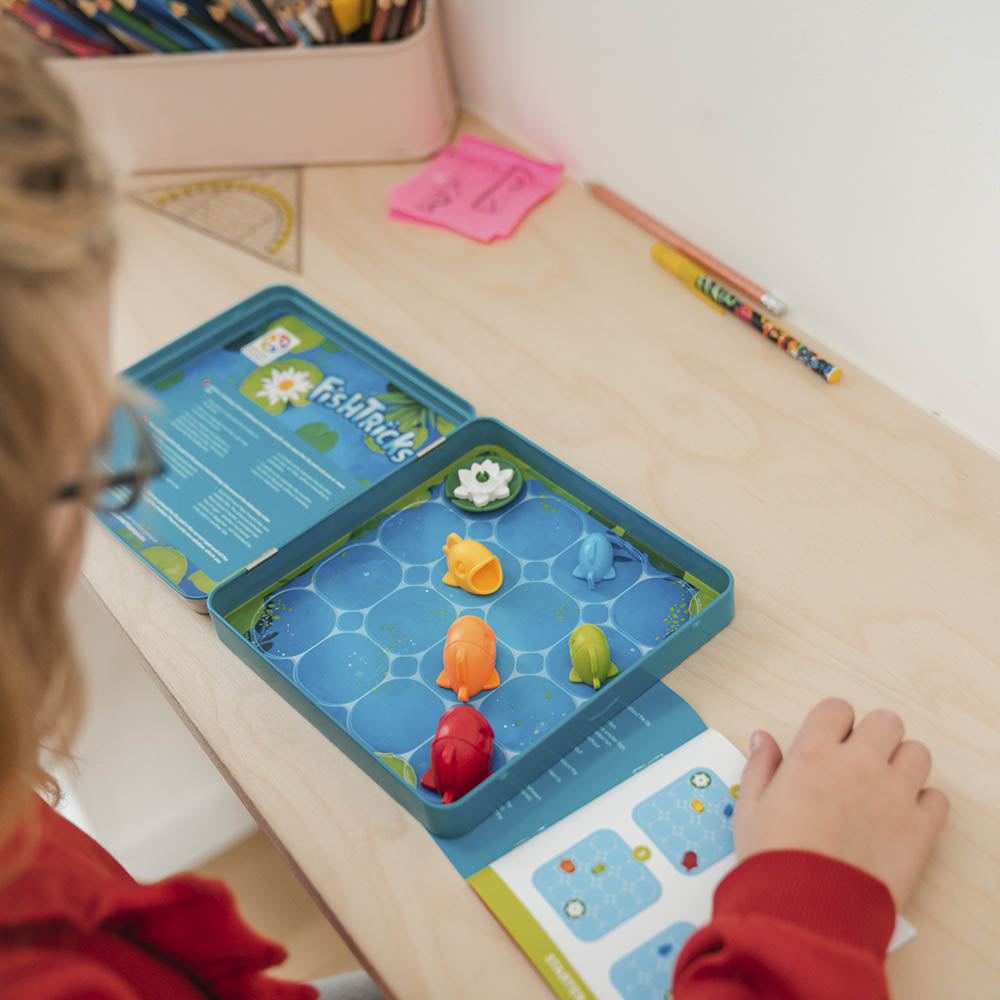 Smart Games - FishTricks, joc de logica cu 48 de provocari, 5+ ani, editie internationala