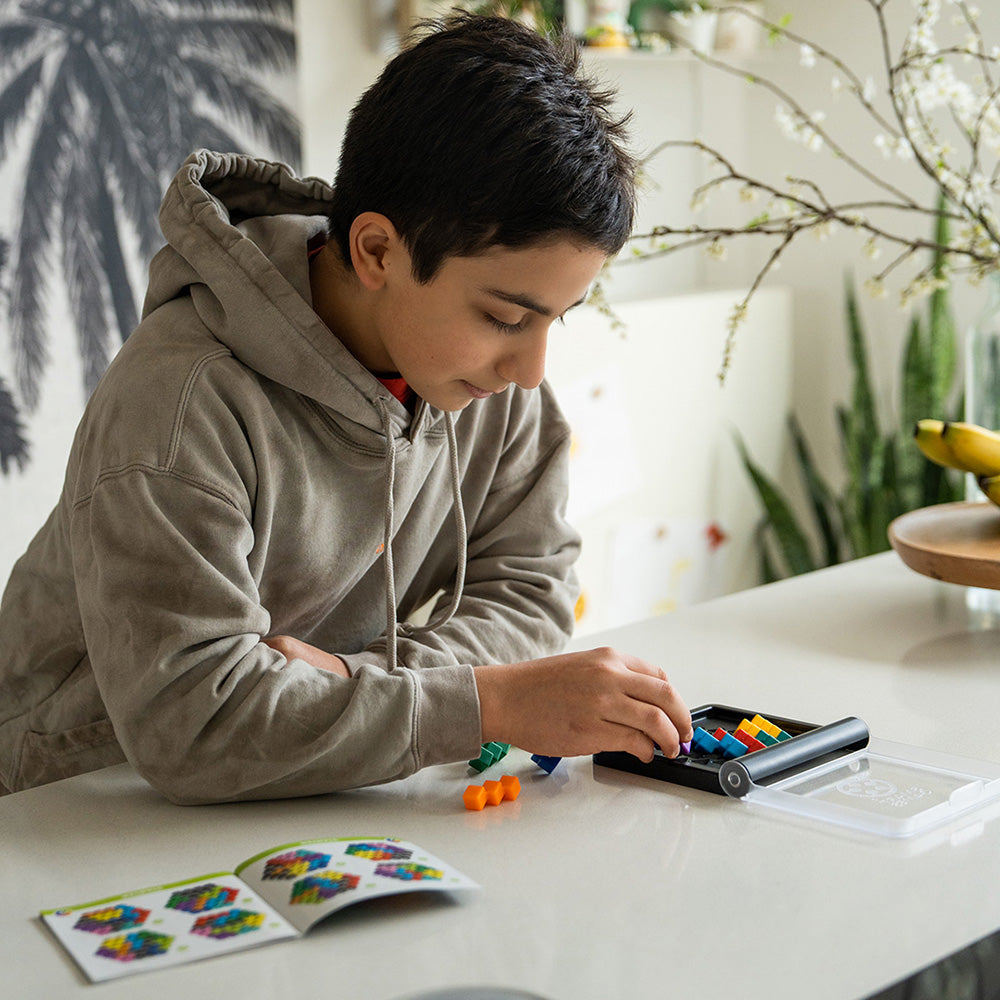 Smart Games - IQ Perplex, logikai játék 120 kihívással, 12 év feletti, font kiadás. román