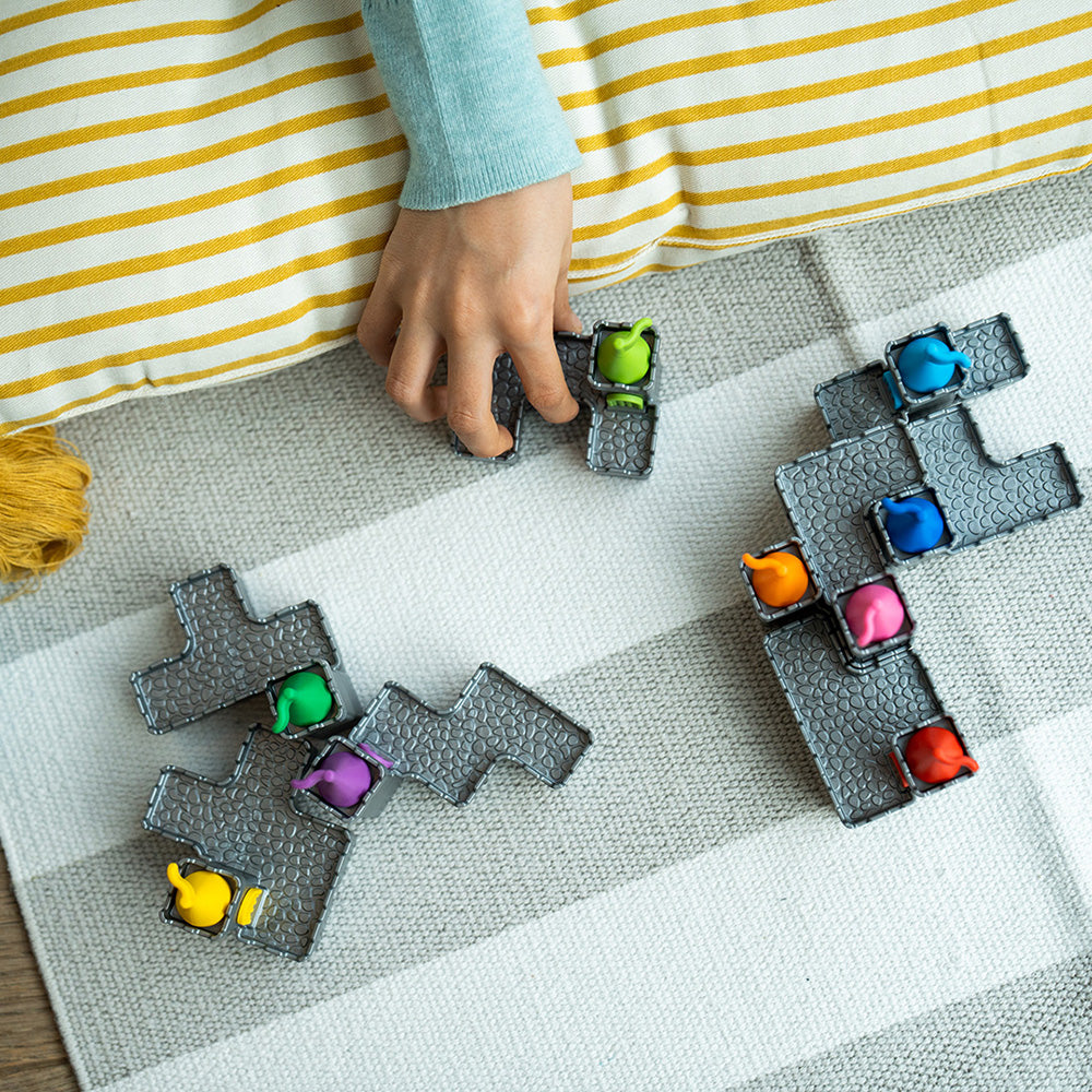 Smart Games - Tower Stacks, joc de logica cu 80 de provocari, 8+ ani, editie internationala