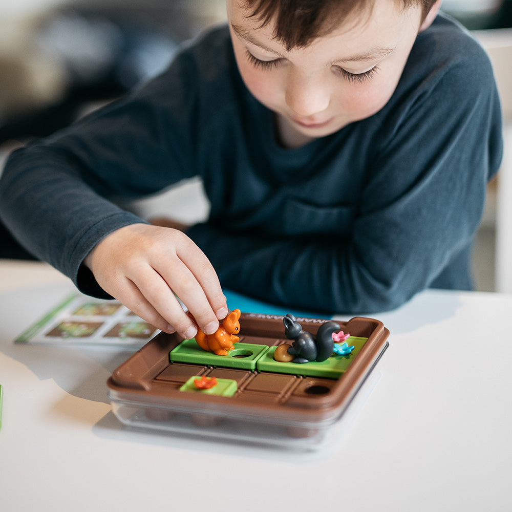 Smart Games - Squirrels Go Nuts!, joc de logica cu 80 de provocari, 6+ ani, editie internationala