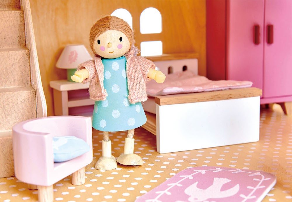 ImagineFigurina Doamna Goodwood cu bebelus in marsupiu - TL8144