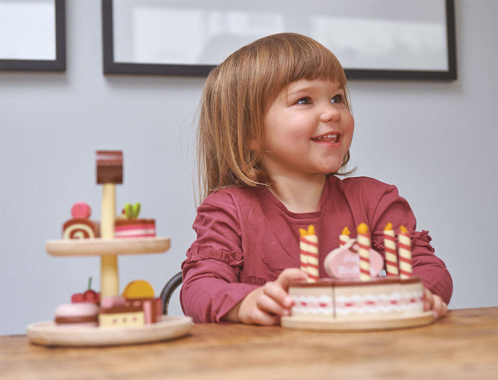 Imagine Tort de ciocolata - Chocolate Birthday Cake - 14 piese - TL8283